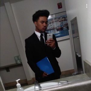 Meet your Posher, Johnrick